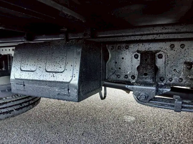 いすゞ エルフ 2RG-NPR88AN(2WD)の写真36