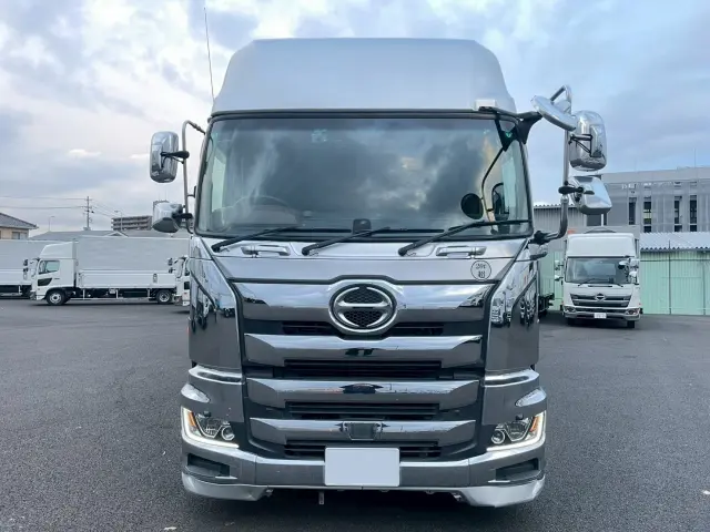 日野 プロフィア 2DG-FW1AHJ(8x4)の写真2