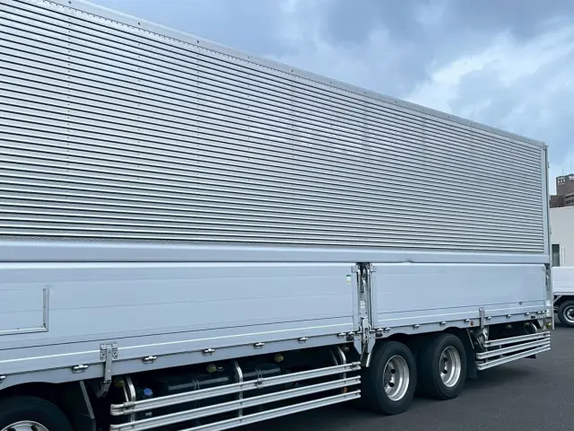 日野 プロフィア 2DG-FW1AHJ(8x4)の写真9