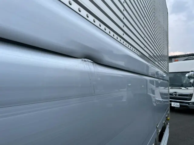 日野 プロフィア 2DG-FW1AHJ(8x4)の写真21