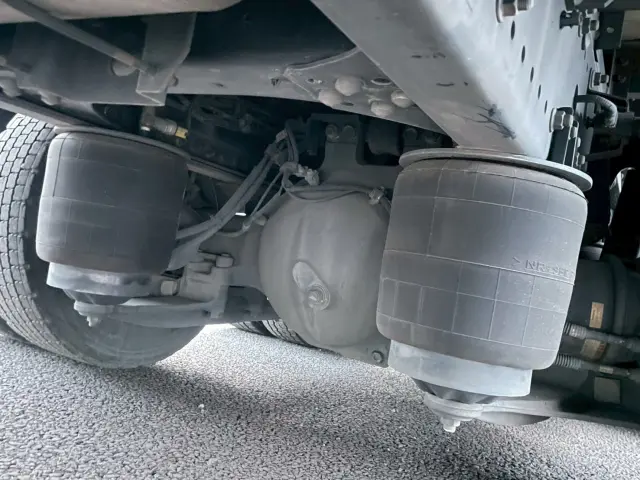 日野 プロフィア 2DG-FW1AHJ(8x4)の写真30