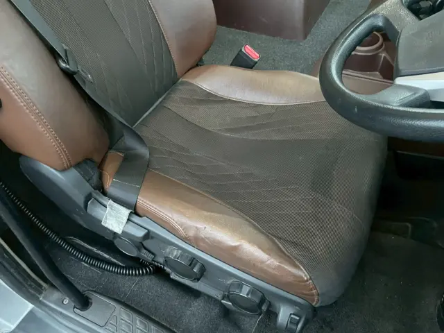 日野 プロフィア 2DG-FW1AHJ(8x4)の写真40