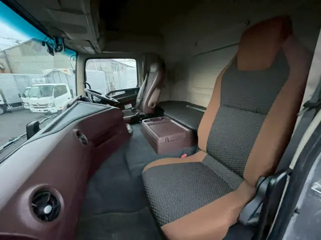 日野 プロフィア 2DG-FW1AHJ(8x4)の写真41