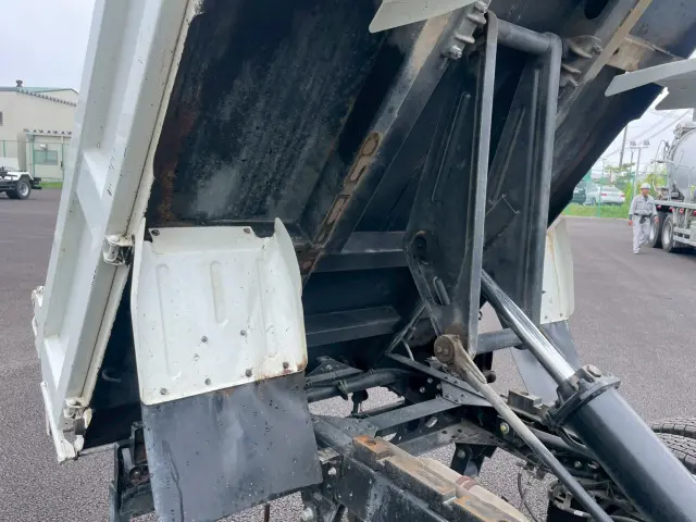 いすゞ エルフ 2PG-NKS88AN(4WD)の写真22