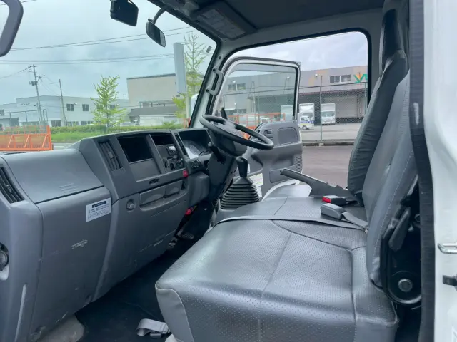 いすゞ エルフ 2PG-NKS88AN(4WD)の写真43