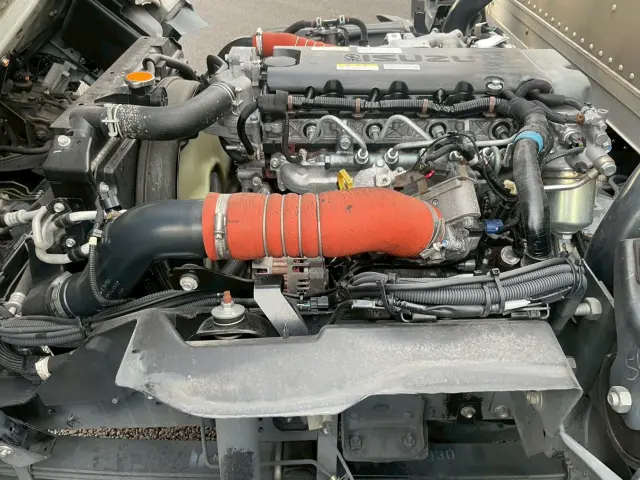 いすゞ エルフ 2RG-NPR88YN(2WD)の写真29