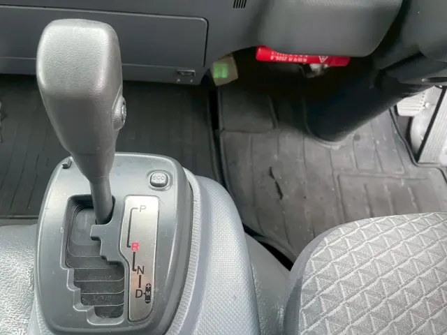 いすゞ エルフ 2RG-NPR88YN(2WD)の写真37