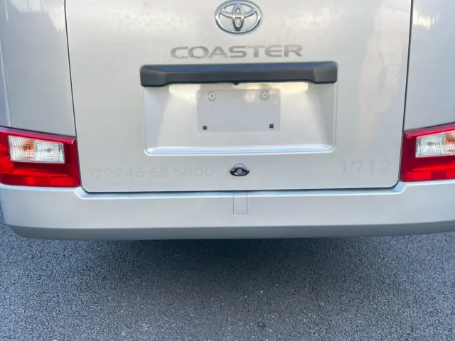 トヨタ コースター SKG-XZB70(2WD)の写真10