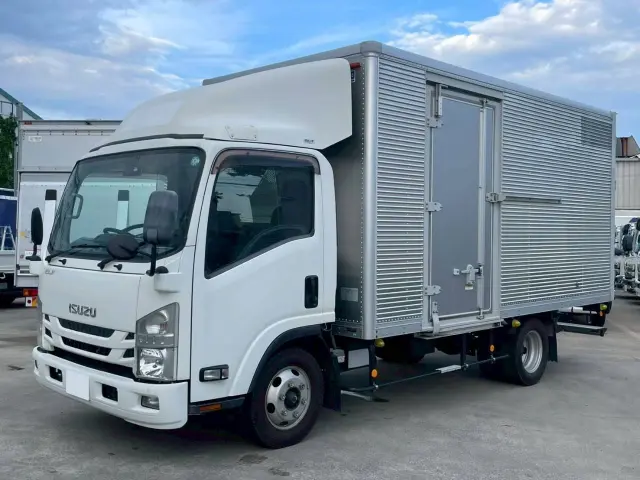 いすゞ エルフ 2RG-NPR88AN(2WD)の写真1