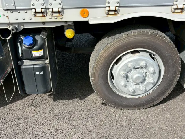 いすゞ ギガ 2PG-CYJ77C(2WD)の写真24