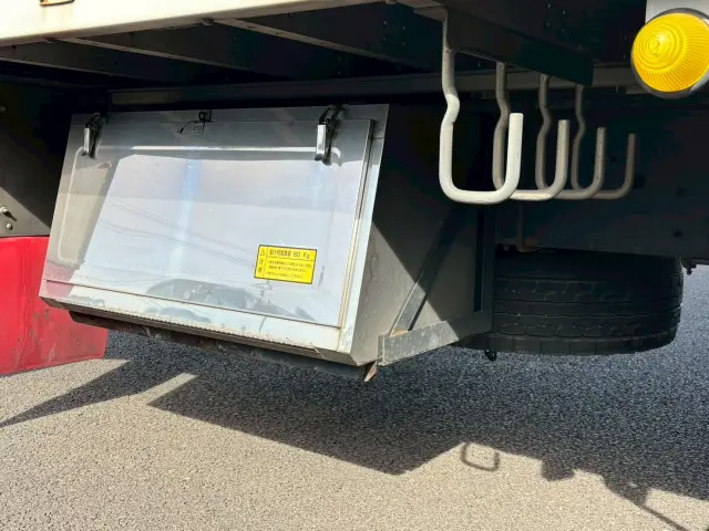 いすゞ ギガ 2PG-CYJ77C(2WD)の写真26