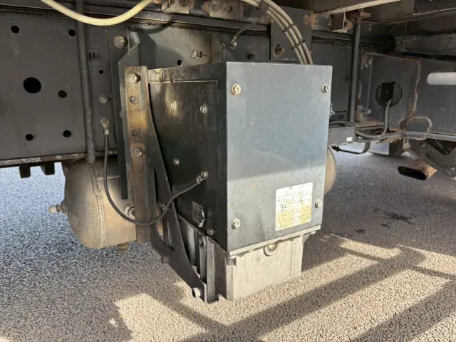 いすゞ ギガ 2PG-CYJ77C(2WD)の写真31