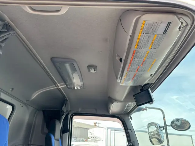 いすゞ ギガ 2PG-CYJ77C(2WD)の写真42