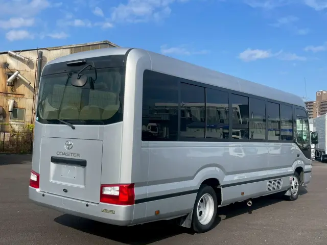 トヨタ コースター SKG-XZB70(2WD)の写真4