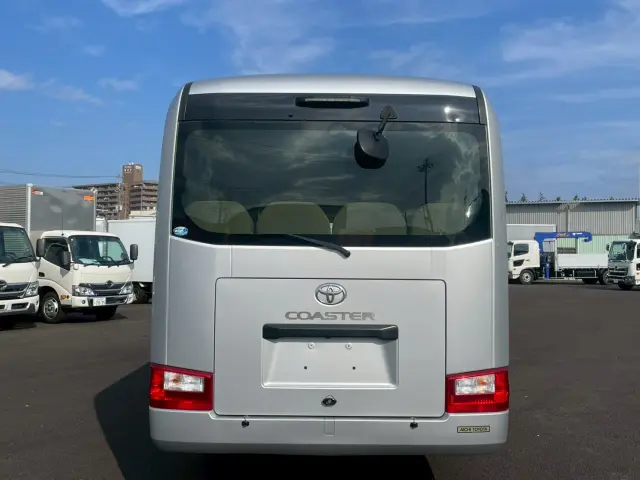 トヨタ コースター SKG-XZB70(2WD)の写真5