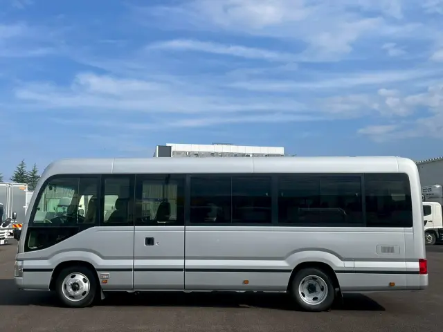 トヨタ コースター SKG-XZB70(2WD)の写真7