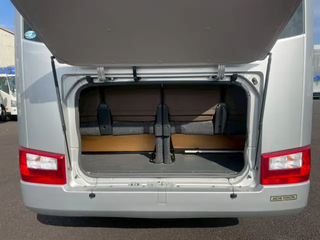 トヨタ コースター SKG-XZB70(2WD)の写真9