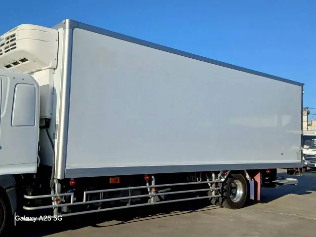 日野 レンジャー 2KG-FE2ABG(2WD)の写真7