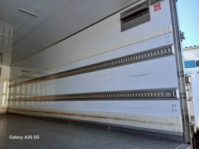 日野 レンジャー 2KG-FE2ABG(2WD)の写真12