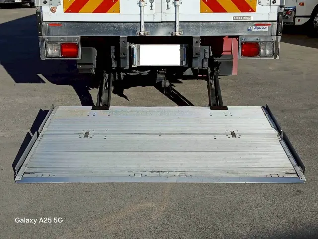 日野 レンジャー 2KG-FE2ABG(2WD)の写真15