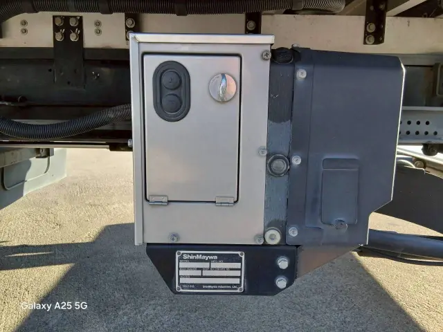 日野 レンジャー 2KG-FE2ABG(2WD)の写真16