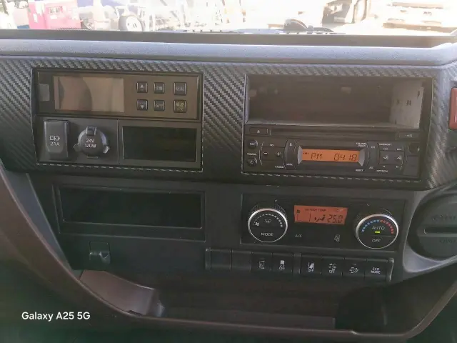 日野 レンジャー 2KG-FE2ABG(2WD)の写真34