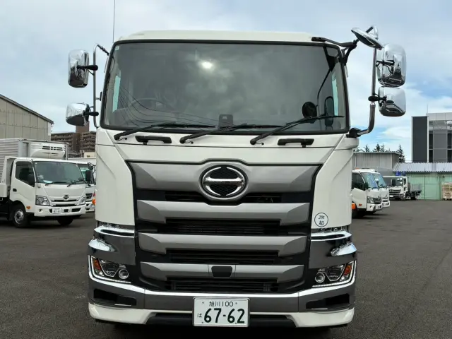 日野 プロフィア 2DG-FS1AHC(6x4)の写真2