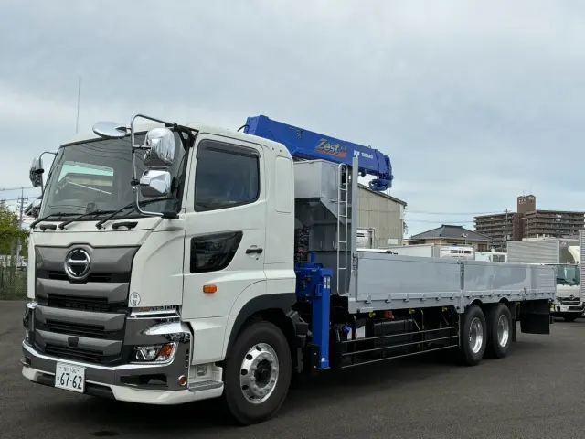 日野 プロフィア 2DG-FS1AHC(6x4)の写真8