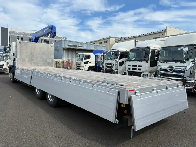 日野 プロフィア 2DG-FS1AHC(6x4)の写真18