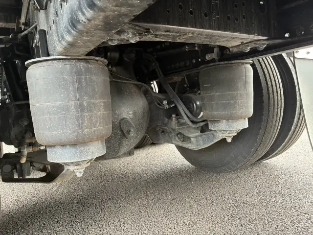 日野 プロフィア 2DG-FS1AHC(6x4)の写真26