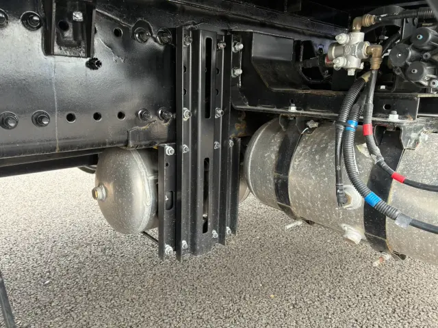 日野 プロフィア 2DG-FS1AHC(6x4)の写真28