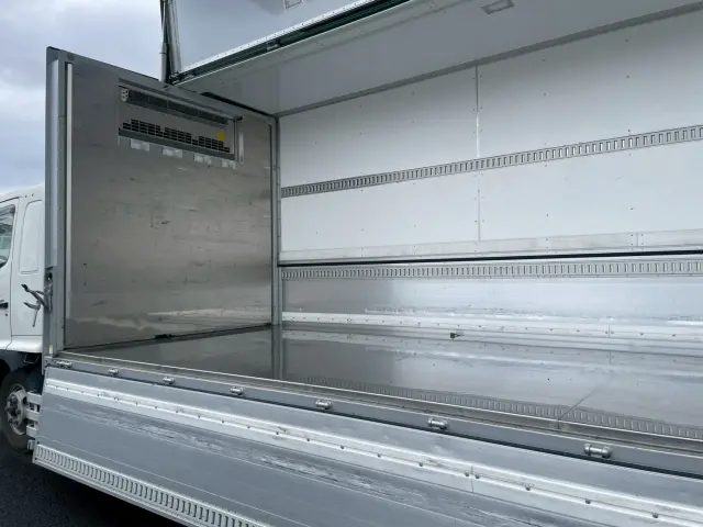 日野 レンジャー 2KG-GD2ABG(2WD)の写真18