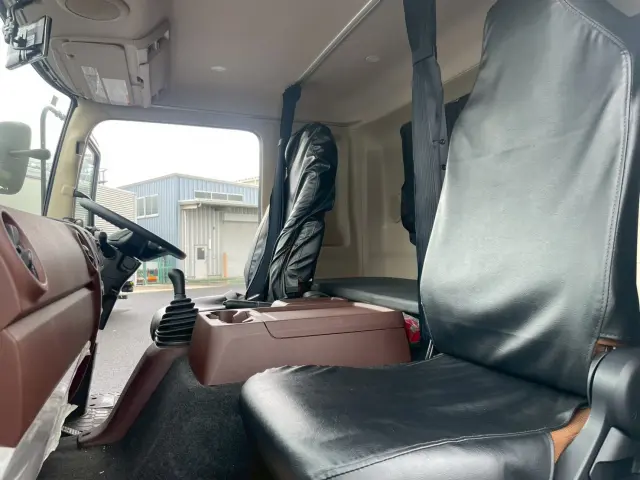 日野 レンジャー 2KG-GD2ABG(2WD)の写真34