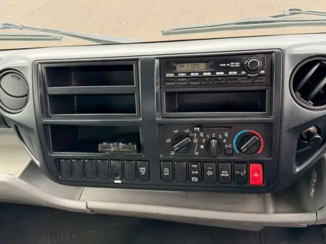 日野 デュトロ TKG-XZU700X(2WD)の写真45