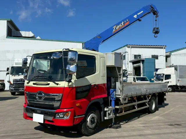 日野 レンジャー 2KG-FE2ABA(2WD)の写真1