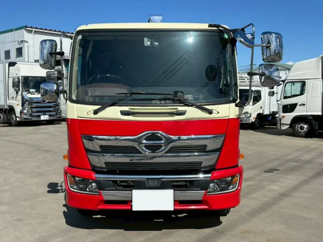 日野 レンジャー 2KG-FE2ABA(2WD)の写真2