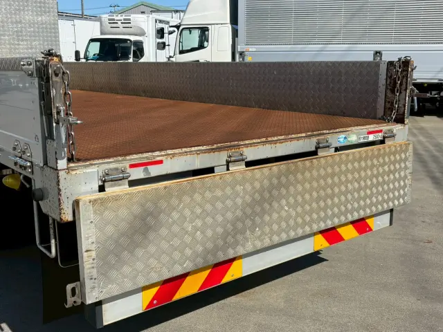 日野 レンジャー 2KG-FE2ABA(2WD)の写真12