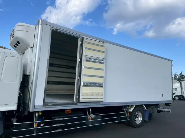 日野 レンジャー 2PG-FE2ABG(2WD)の写真16