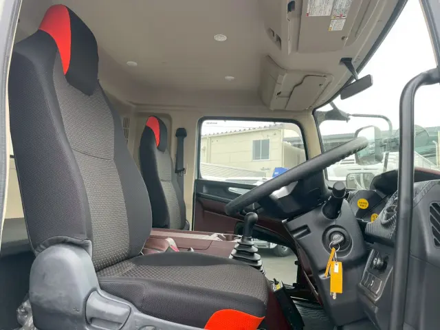 日野 レンジャー 2KG-FE2ACA(2WD)の写真33