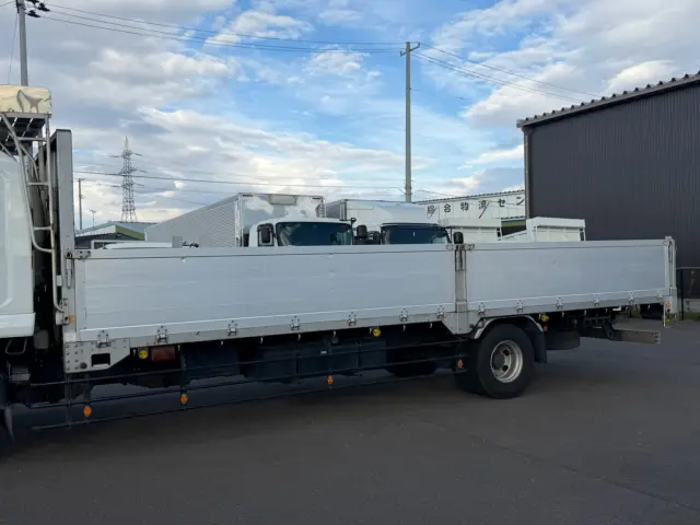 いすゞ フォワード SKG-FSR90S2(2WD)の写真7