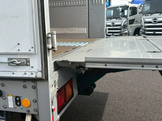 日野 プロフィア 2DG-FW1AHG(8x4)の写真15