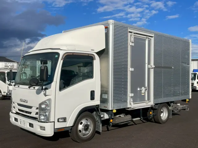 いすゞ エルフ 2RG-NPR88AN(2WD)の写真1