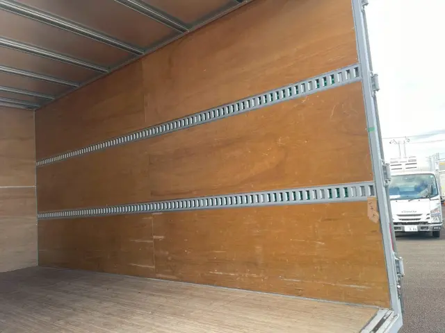 いすゞ エルフ 2RG-NPR88AN(2WD)の写真12