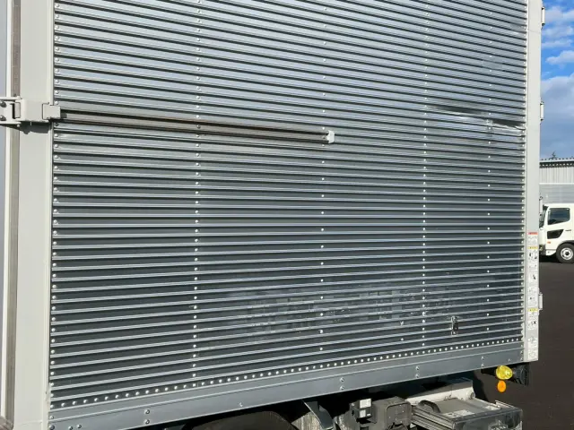 いすゞ エルフ 2RG-NPR88AN(2WD)の写真18