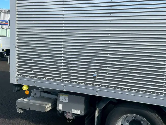 いすゞ エルフ 2RG-NPR88AN(2WD)の写真22