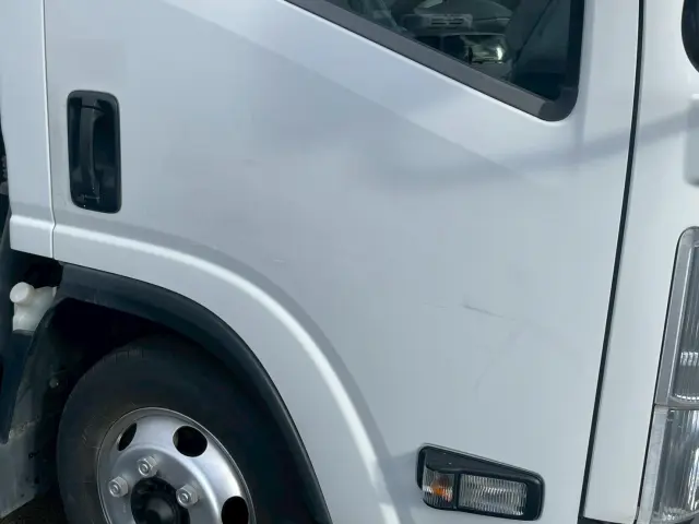 いすゞ エルフ 2RG-NPR88AN(2WD)の写真28