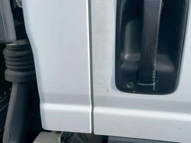 いすゞ エルフ 2RG-NPR88AN(2WD)の写真29