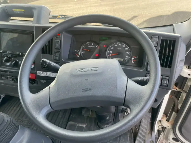 いすゞ エルフ 2RG-NPR88AN(2WD)の写真42
