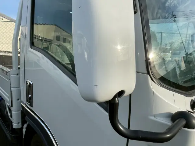 いすゞ エルフ 2RG-NMR88R(2WD)の写真20