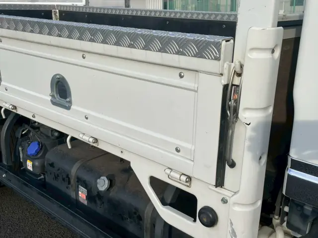 いすゞ エルフ 2RG-NMR88R(2WD)の写真21
